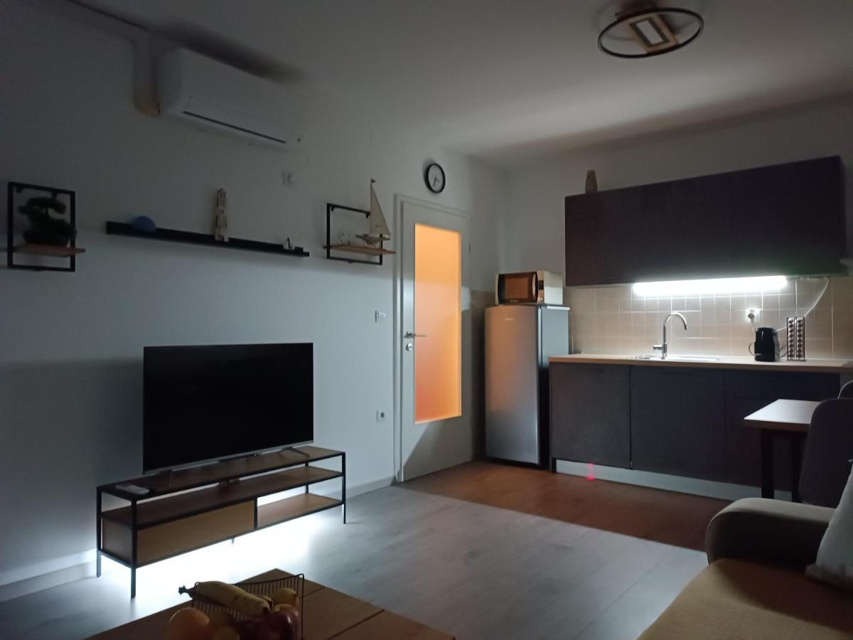 Apartment Luka Pola Esterno foto